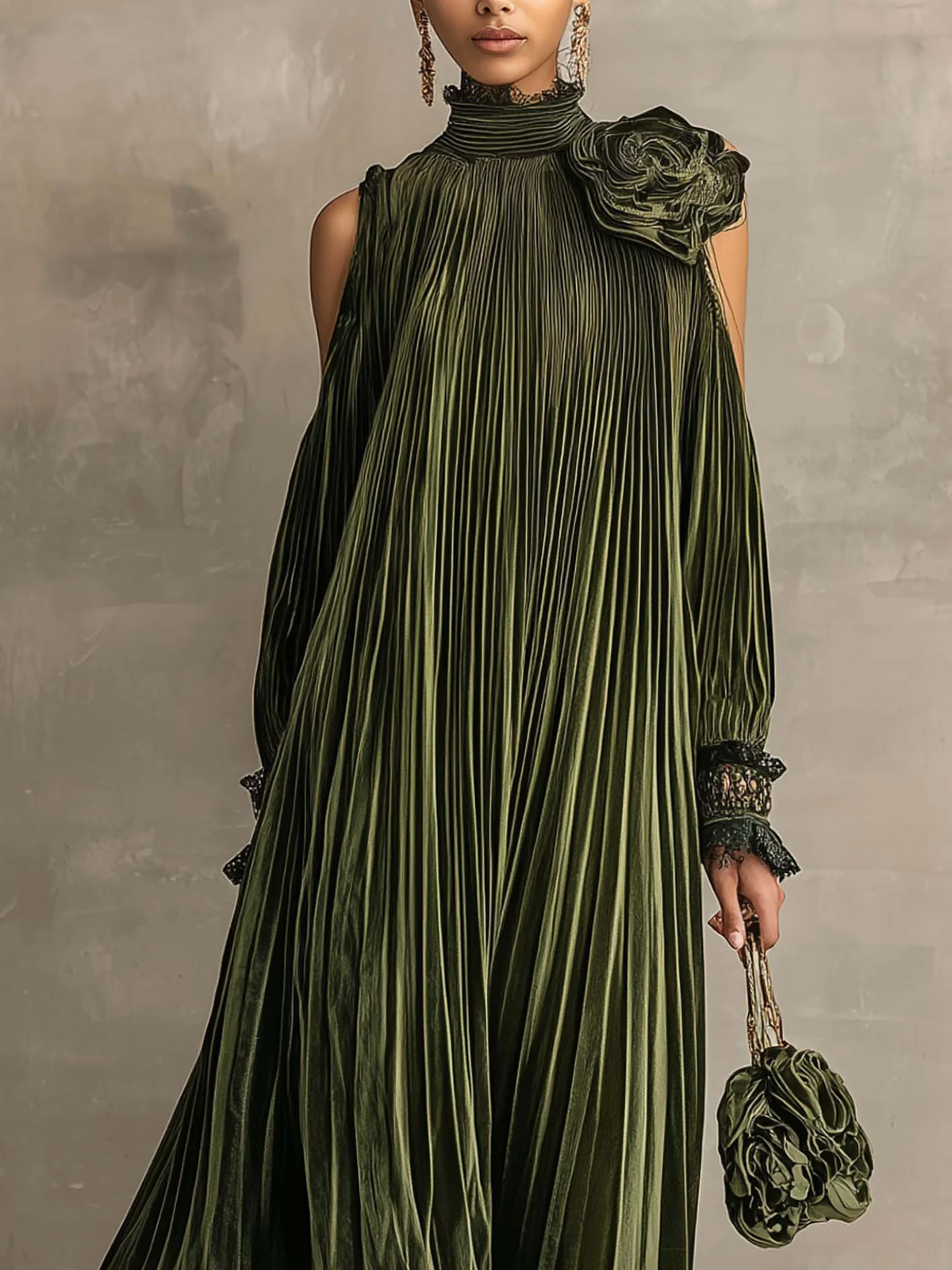 Flora | Vestido Maxi Plisado con Detalle Floral en el Hombro