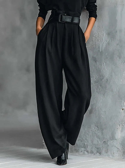 Jolanda | Conjunto Completo de Cuello Alto y Pantalón con Cintura, Negro